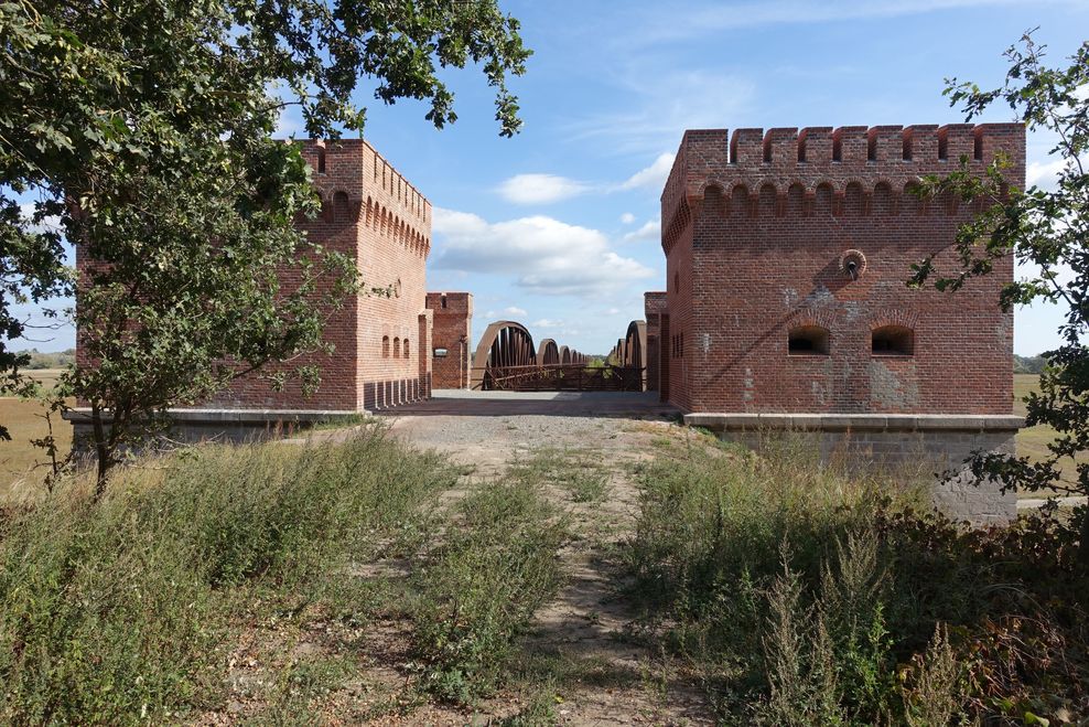 Die Dömitzer Eisenbahnbrücke