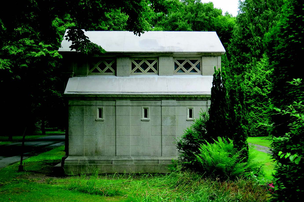 Feinster Beton. Das Mausoleum Völkers auf dem Stadtfriedhof Engesohde in Hannover