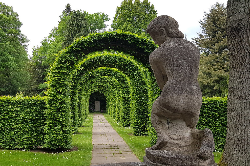 Denkmalatlas vor Ort auf dem Stadtfriedhof Engesohde