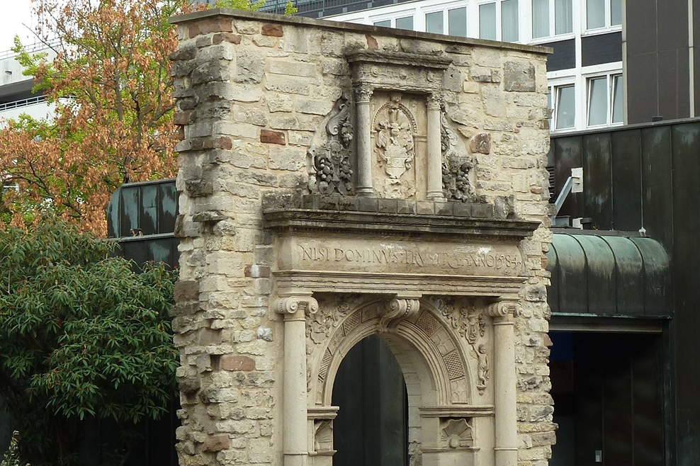 Das Renaissanceportal des Strombeckschen Hauses