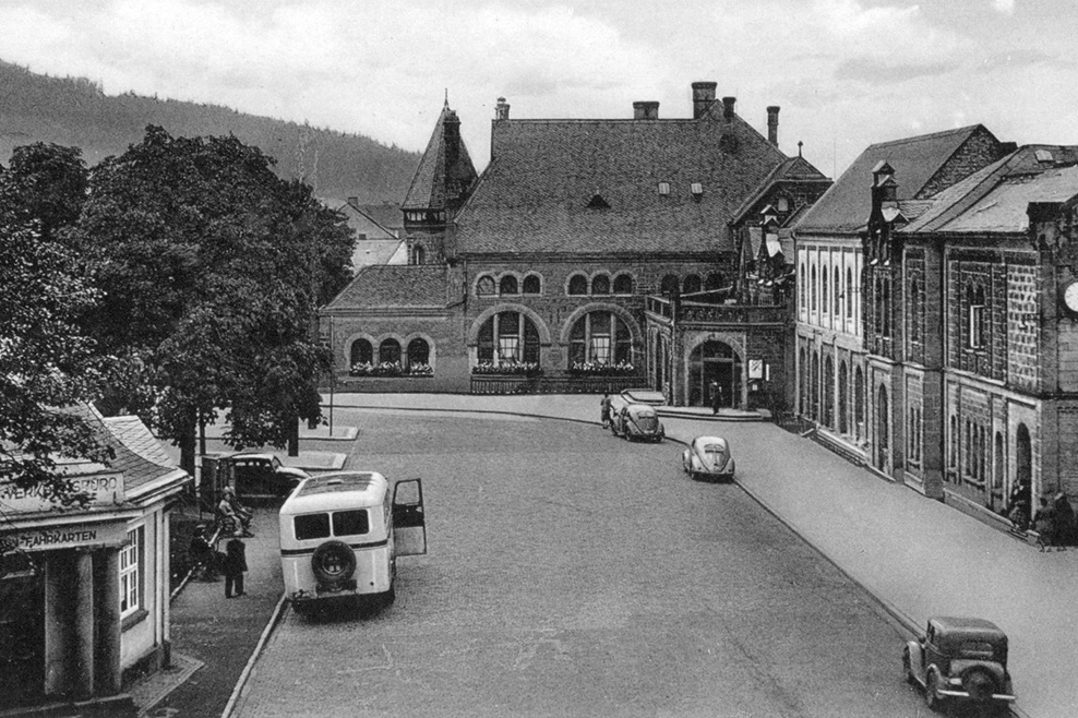 Das Empfangsgebäude des Bahnhofs Goslar